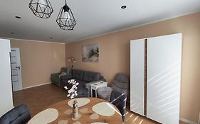 Apartament W Centrum Helu